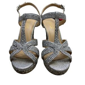 EUC Thalia Sodi Silver Rhinestone Heels 5M